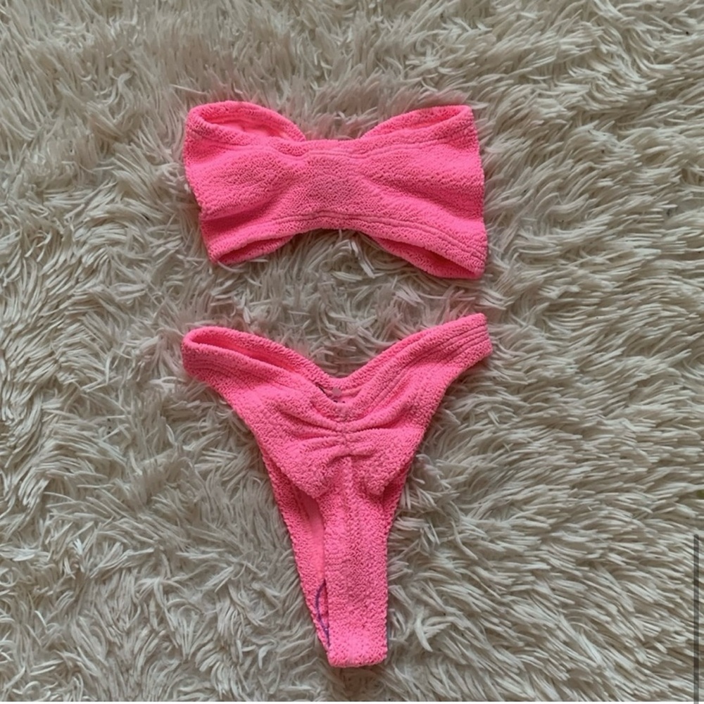 NWT Hunza G Tina Bandeau Bikini Set in bubblegum - Picture 6 of 7